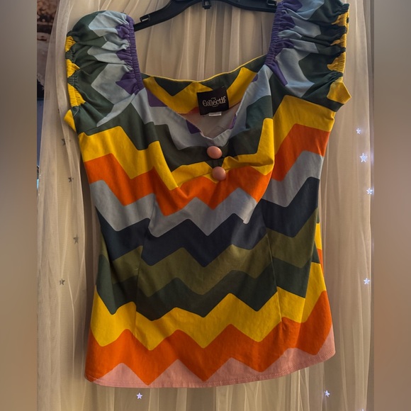 Excellent condition Collectif Mainline Dolores Rainbow Chevron Top - Picture 5 of 8